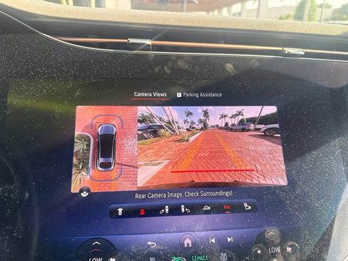 Used 2023 Mercedes-Benz EQS 580 4MATIC Sedan image 9
