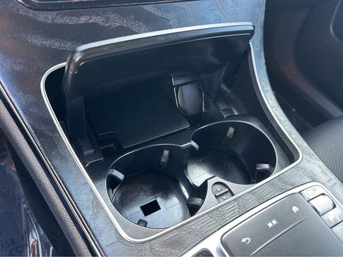 Used 2022 Mercedes-Benz GLC 300 image 27