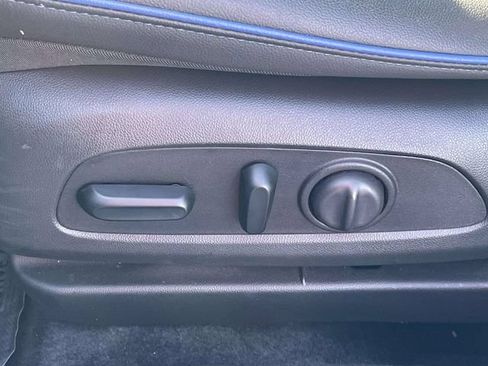 Used 2025 Buick Envista Sport Touring w/ Convenience I Package FWD image 18