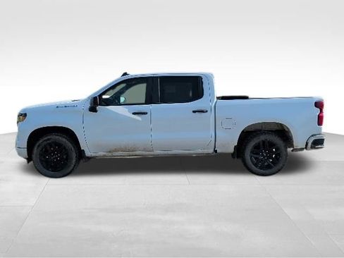 Used 2022 Chevrolet Silverado 1500 Custom AWD/4WD image 6