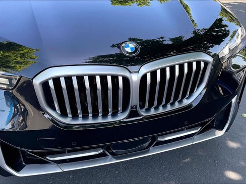 Used 2024 BMW X5 xDrive40i w/ Premium Package AWD/4WD image 32