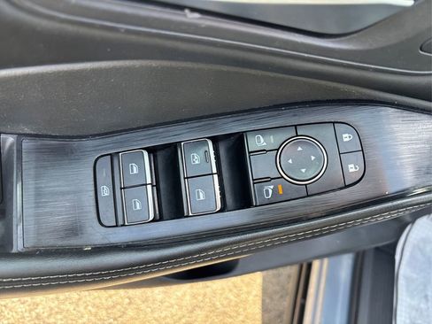 Used 2023 Nissan Rogue SL w/ SL Premium Package image 40