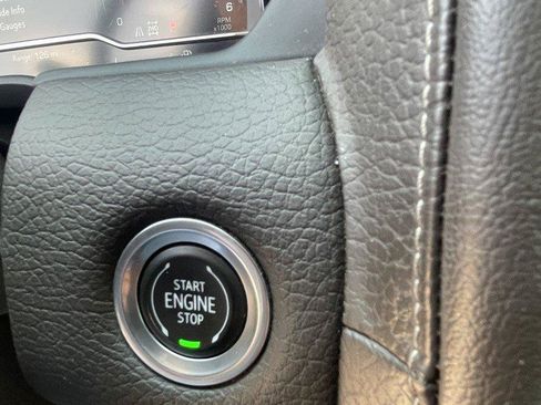 Used 2022 GMC Yukon Denali AWD/4WD image 23