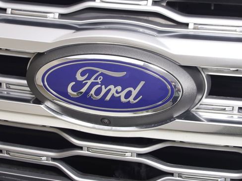 Used 2023 Ford Expedition Platinum AWD/4WD image 17
