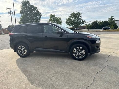 Used 2021 Nissan Rogue SV FWD image 8