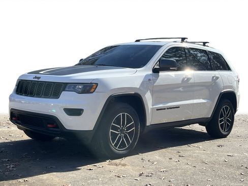 Used 2020 Jeep Grand Cherokee Trailhawk image 25
