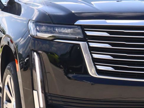 Certified 2024 Cadillac Escalade ESV Premium Luxury Platinum AWD/4WD image 8