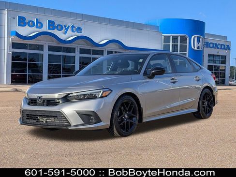 Used 2023 Honda Civic Sport image 1