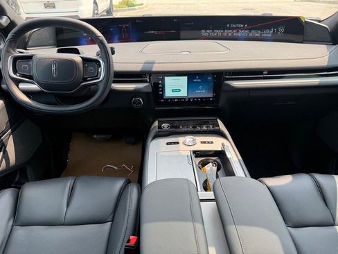 New 2025 Lincoln Navigator Reserve w/ Jet Appearance Package image 10