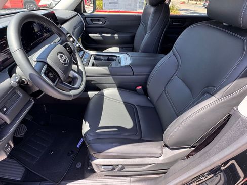 New 2026 Nissan Armada SV image 9