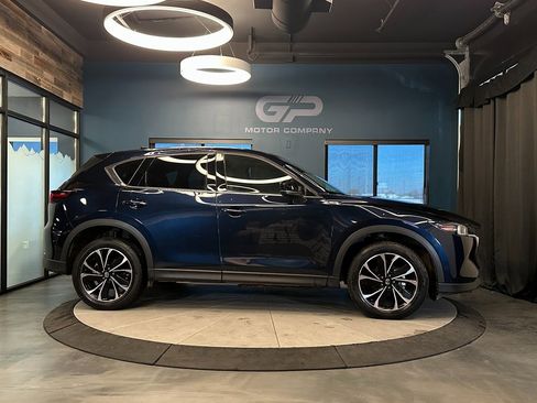 Used 2023 MAZDA CX-5 AWD 2.5 S w/ Premium Plus Pkg image 2