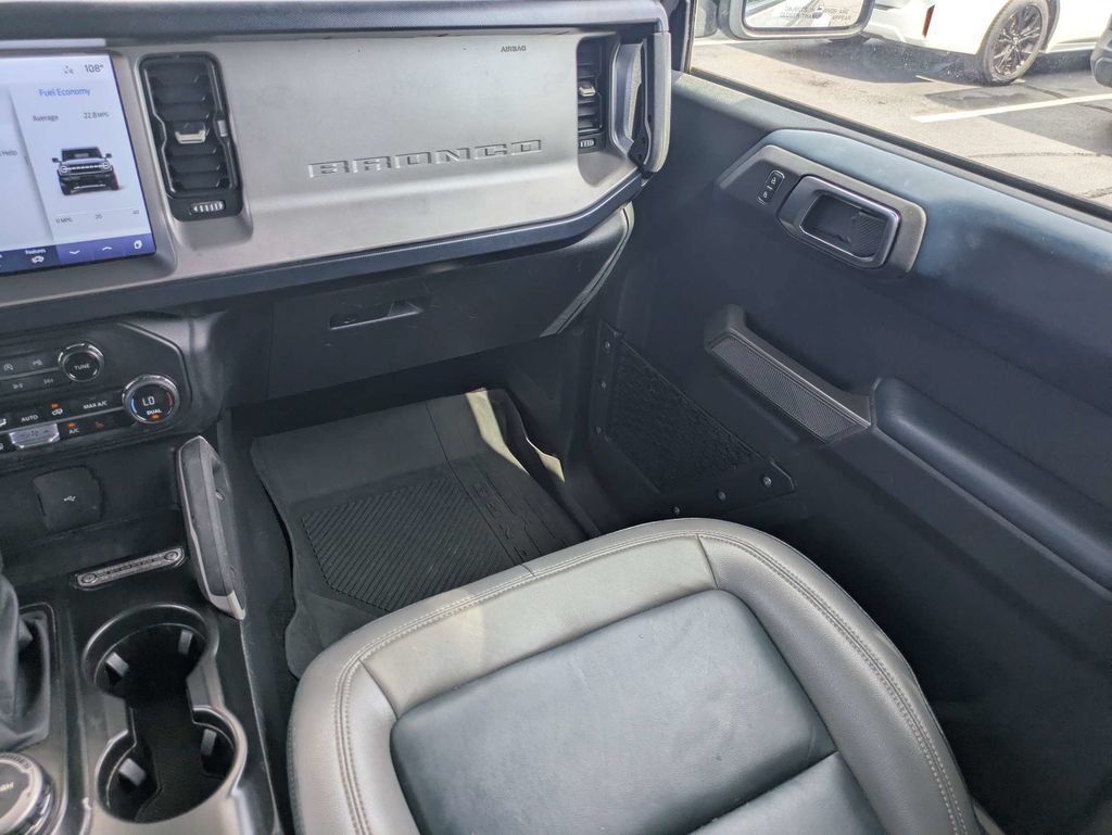 Used 2023 Ford Bronco Outer Banks AWD/4WD image 18