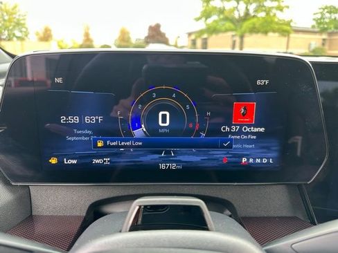 Used 2024 Chevrolet Traverse RS image 37