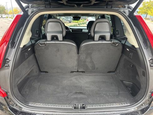 Used 2018 Volvo XC90 T6 Momentum w/ Convenience Package image 21