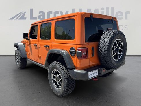 New 2025 Jeep Wrangler Unlimited Rubicon w/ Steel Bumper Group image 6