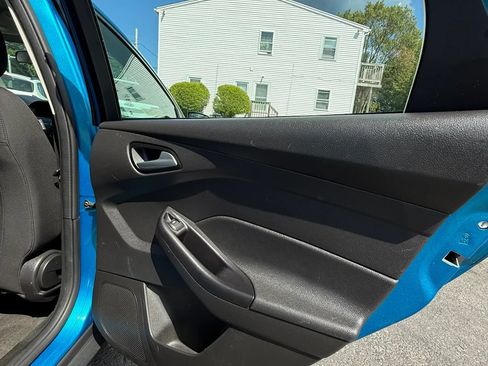 Used 2016 Ford Focus SE FWD image 21