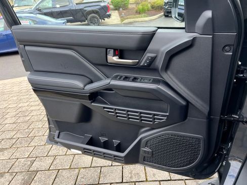 New 2026 Toyota 4Runner Limited image 12