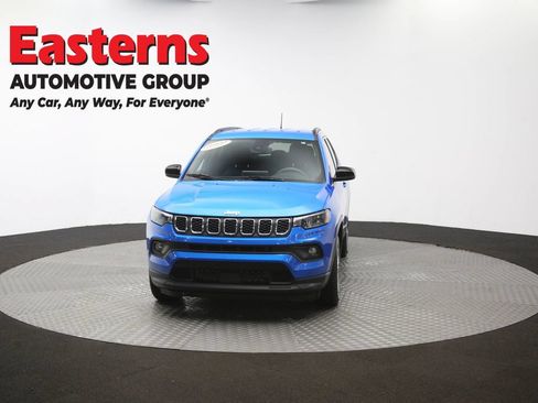 Used 2024 Jeep Compass Latitude AWD/4WD image 51