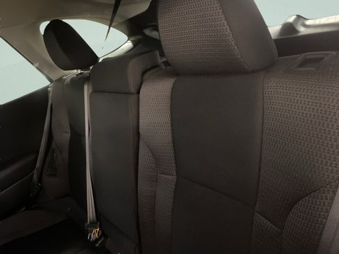 Used 2023 Subaru Outback Premium image 11