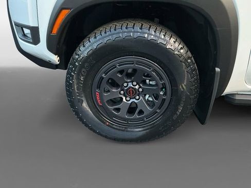 New 2026 Nissan Frontier PRO-4X image 15