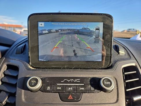 Used 2020 Ford Transit Connect XLT image 25