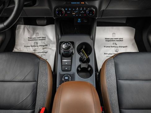 Certified 2022 Ford Bronco Sport Outer Banks w/ Tech Package AWD/4WD image 28