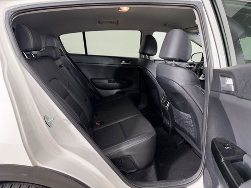 Used 2020 Kia Sportage EX AWD/4WD image 15