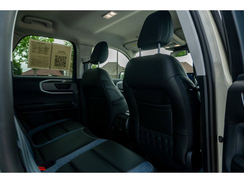Used 2025 Ford Bronco Sport Outer Banks AWD/4WD image 16