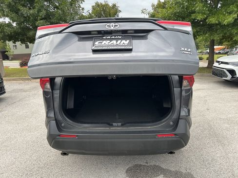 Used 2022 Toyota RAV4 XLE w/ Convenience Package image 30
