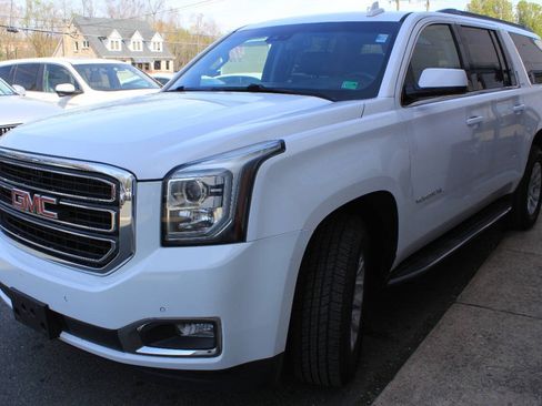 Used 2020 GMC Yukon XL SLT AWD/4WD image 5
