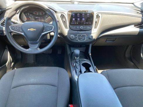 Used 2024 Chevrolet Malibu LS FWD image 9