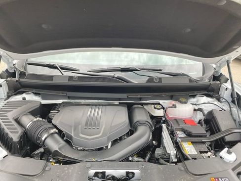 Used 2026 GMC Acadia Elevation w/ Elevation Premium Package FWD image 30