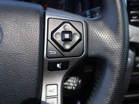 Used 2020 Toyota 4Runner SR5 Premium w/ Moonroof Package image 41