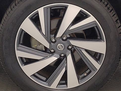 Used 2017 Nissan Murano Platinum w/ Platinum Technology Package FWD image 31
