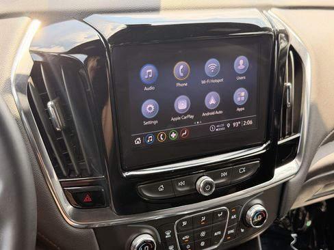 Used 2023 Chevrolet Traverse LT AWD/4WD image 24