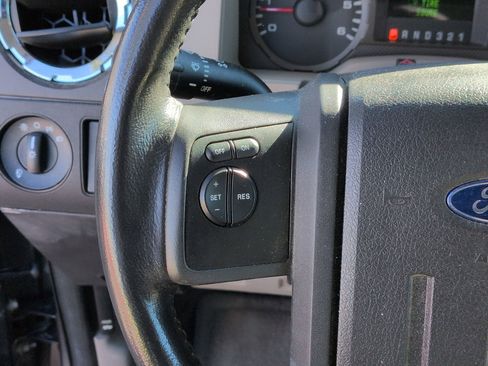 Used 2010 Ford F250 Lariat image 19