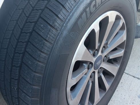 Certified 2017 Ford Expedition XLT w/ Equipment Group 201A image 5