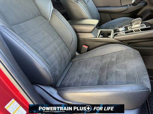 Used 2023 Mitsubishi Outlander SE Black Edition image 9