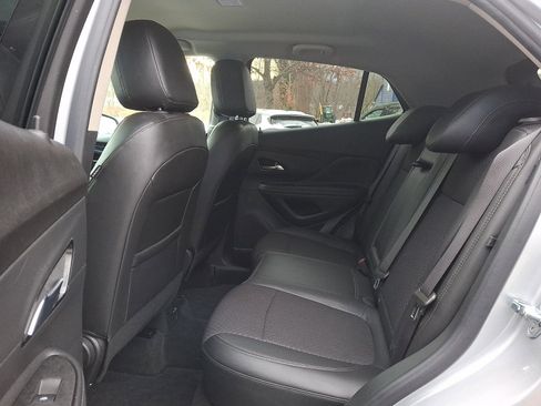 Used 2022 Buick Encore Preferred w/ Safety Package image 10