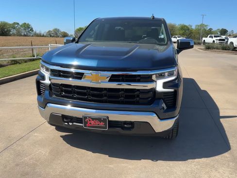 Used 2023 Chevrolet Silverado 1500 LT image 4