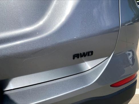 Used 2024 Chevrolet Equinox LS w/ Sport Edition AWD/4WD image 10