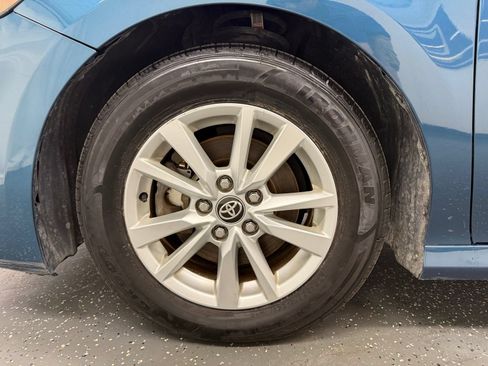 Used 2025 Toyota Camry LE FWD image 18
