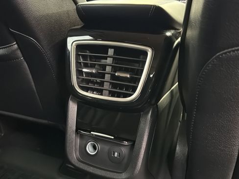 Used 2023 Lincoln Nautilus FWD w/ Premium Package image 27