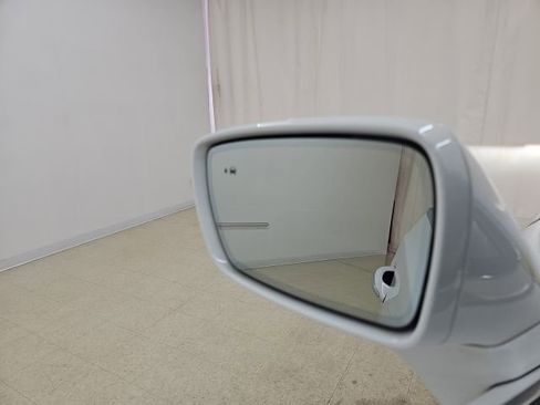 Used 2020 Buick Enclave Essence w/ Sound and Sites Package image 33