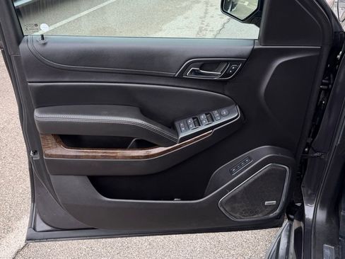 Used 2016 Chevrolet Tahoe LT w/ Luxury Package image 16