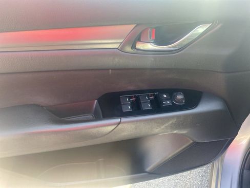 Used 2018 MAZDA CX-5 Sport image 16