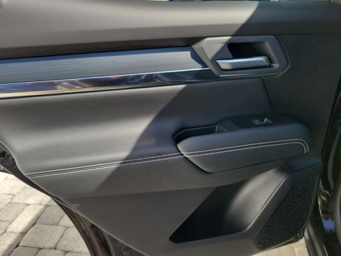 New 2027 GMC Terrain Elevation FWD image 11