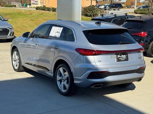New 2025 Audi Q5 Prestige image 11
