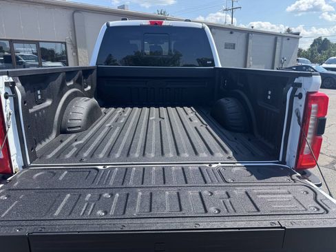 Used 2025 Ford F250 Lariat w/ Lariat Ultimate Package AWD/4WD image 15