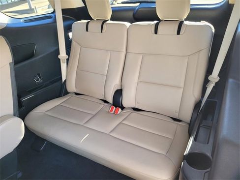 Used 2021 Ford Explorer Limited w/ Equipment Group 301A image 19